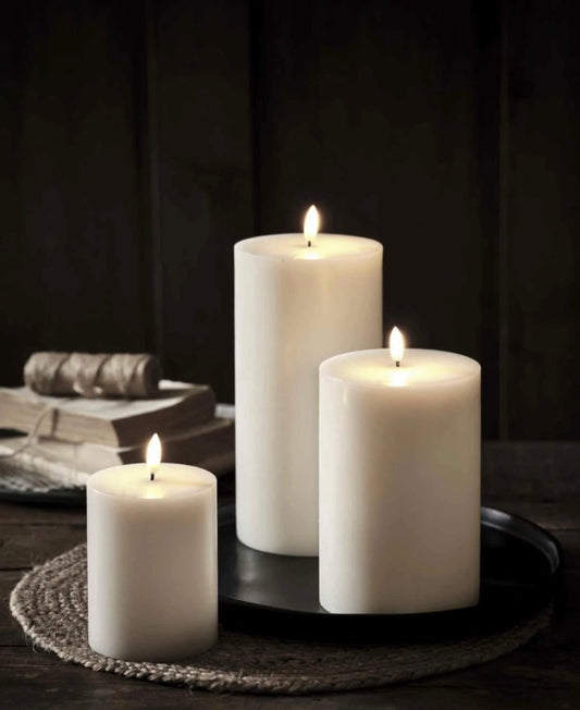 Cylindrical Bubble candle / Plain Pillar